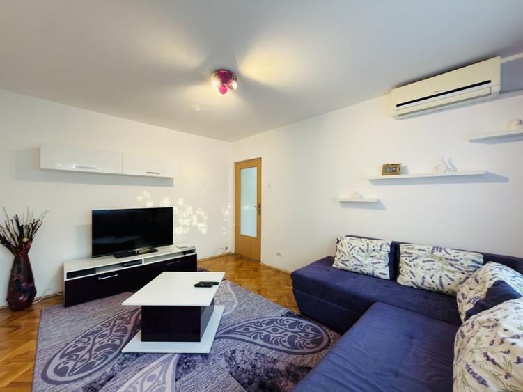 Apartament cu 2 camere nedecomandat, mobilat în P-ța Doina
