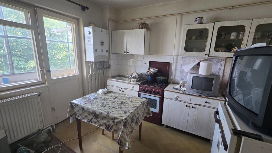 Garsonieră decomandată în Gării