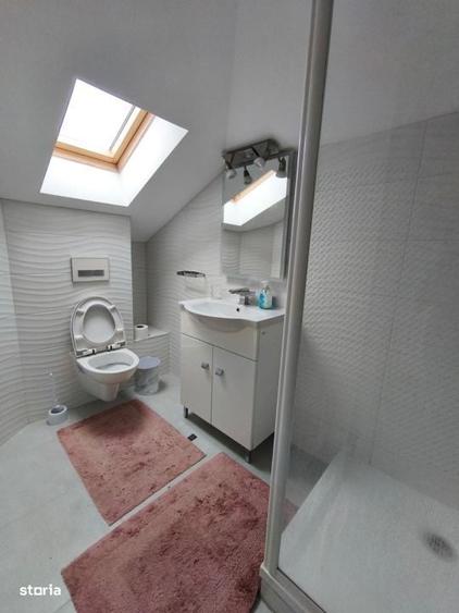 Casă cu 4 camere cu Teren 500 Mp în Central