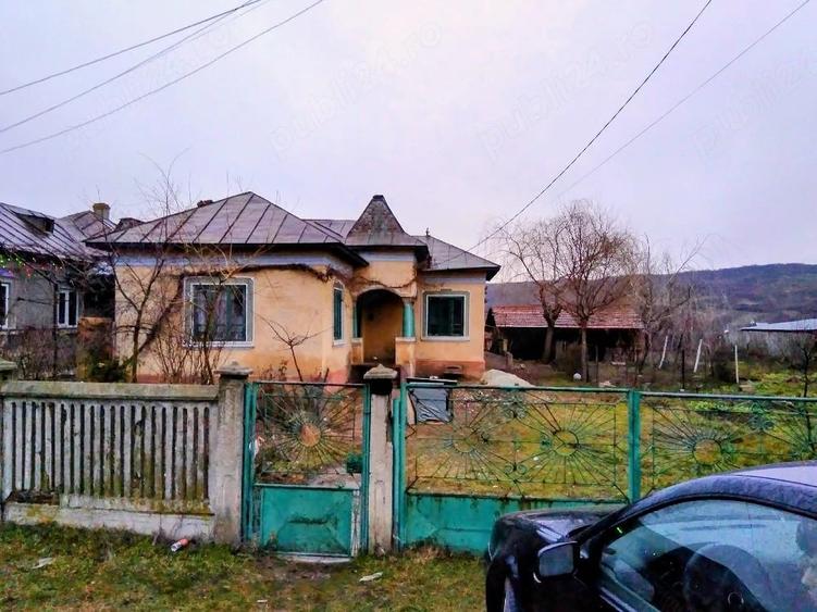 Teren de 9746 mp, în Central