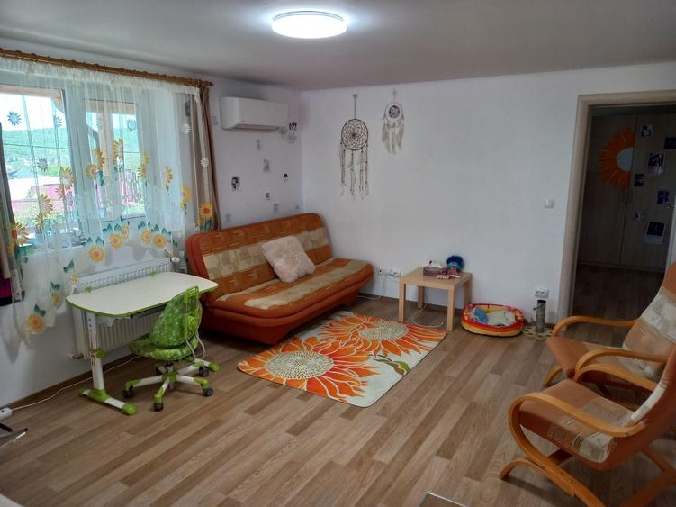 Casă cu 4 camere în Bela