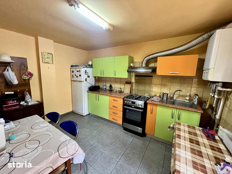 Casă cu 3 camere cu Teren 185 Mp în Dorobanți