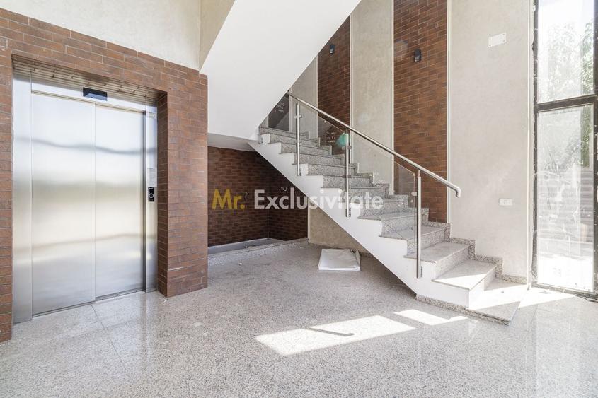 Spațiu comercial, de 924 mp, în Tunari