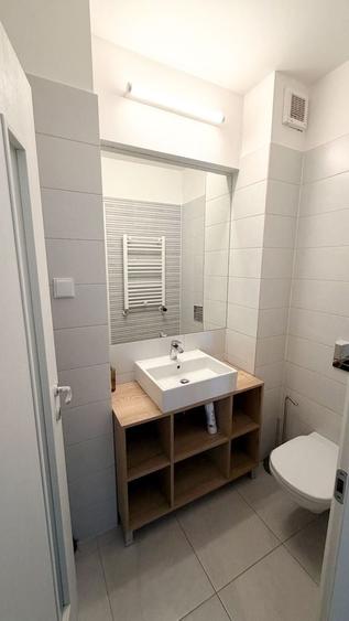 Apartament cu 3 camere decomandat, mobilat în Aviației