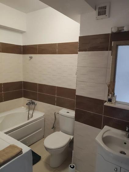 Apartament cu 2 camere decomandat în Păcii