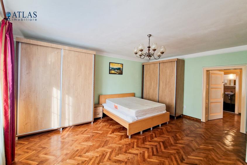 Apartament cu 3 camere decomandat, mobilat în Blumăna