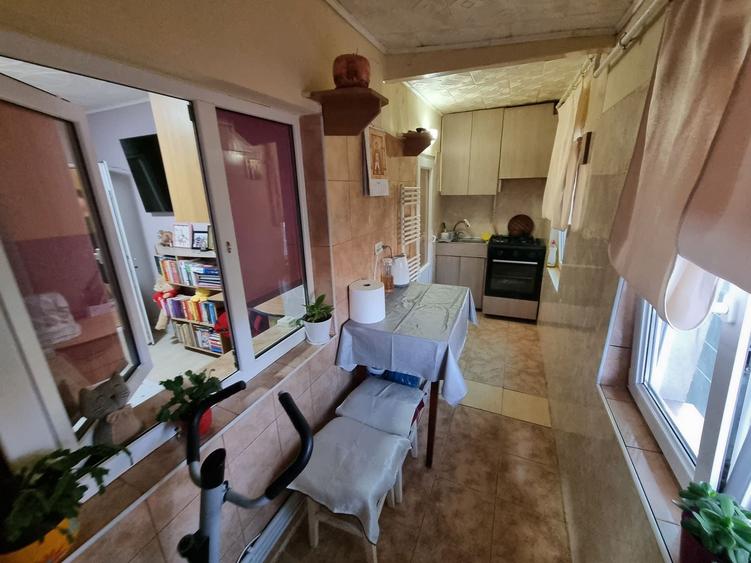 Apartament 2 camere decomandat zona Palas - 4