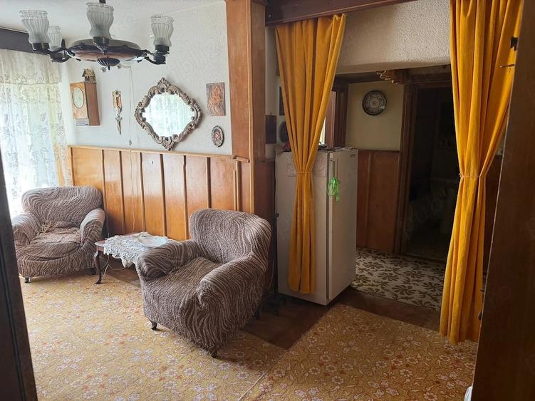 Apartament cu 4 camere decomandat în Exterior Vest