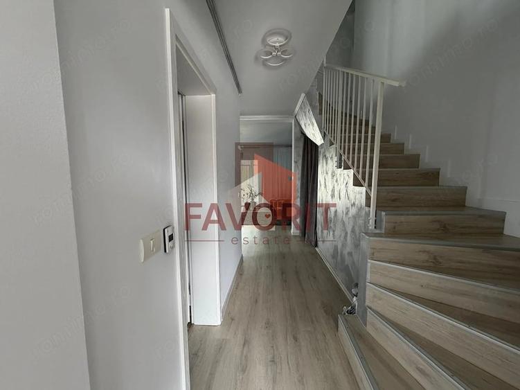 Casă cu 5 camere cu Teren 250 Mp în Utvin