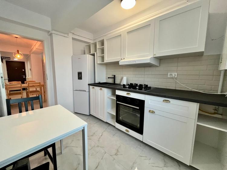 Apartament cu 2 camere semidecomandat în Valea Adâncă