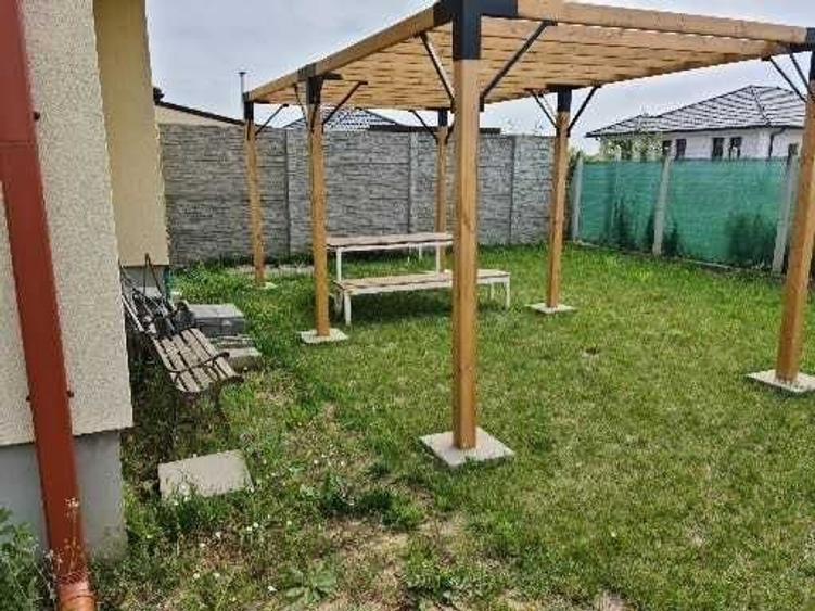 Casă cu 3 camere în Central