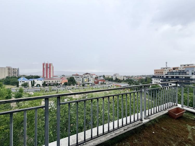 Apartament cu 2 camere semidecomandat, mobilat în Zorilor