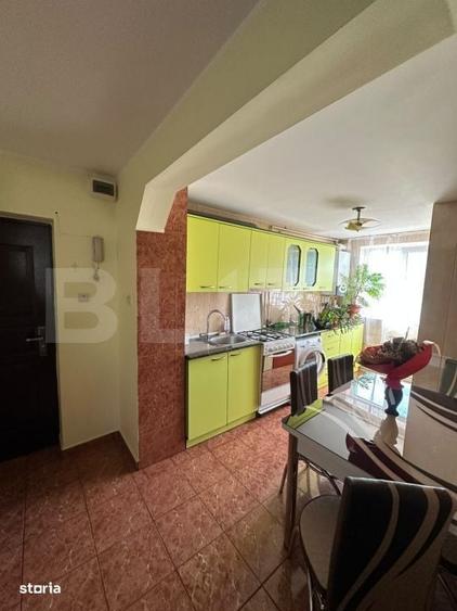 Apartament cu 2 camere decomandat în Central