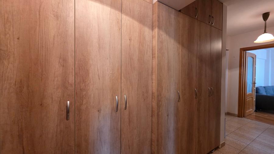 Apartament cu 2 camere decomandat în Titulescu
