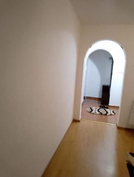 Apartament cu 2 camere semidecomandat în Micro 14
