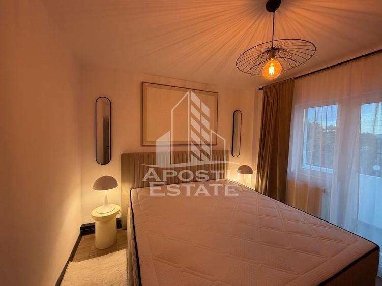 Apartament cu 3 camere decomandat, mobilat în I. I. de la Brad