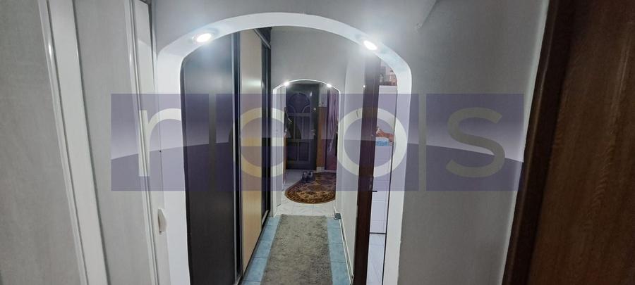 Apartament cu 3 camere, mobilat în Central
