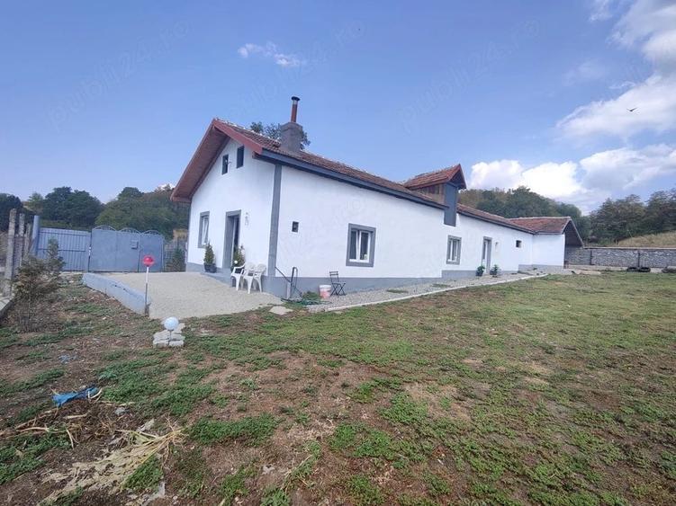 Casă cu 3 camere cu Teren 1850 Mp în Veștem