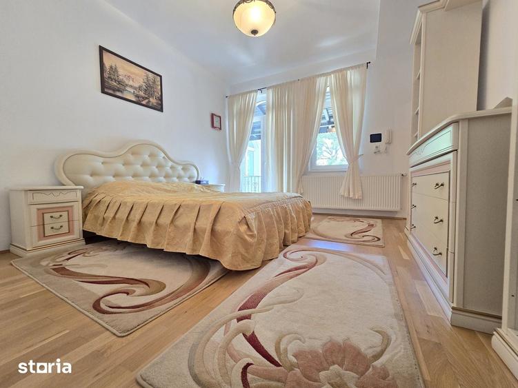 Casă cu 6 camere cu Teren 261 Mp în Eminescu