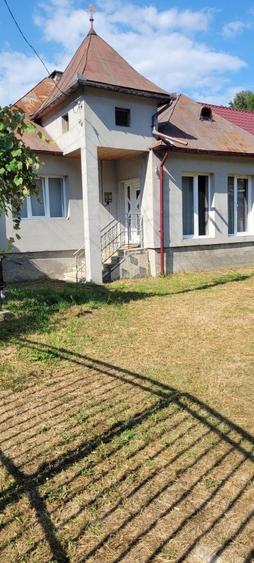 Casă cu 4 camere în Rebra
