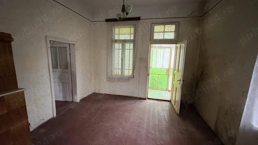 Casă cu 4 camere cu Teren 2100 Mp în Satu Nou