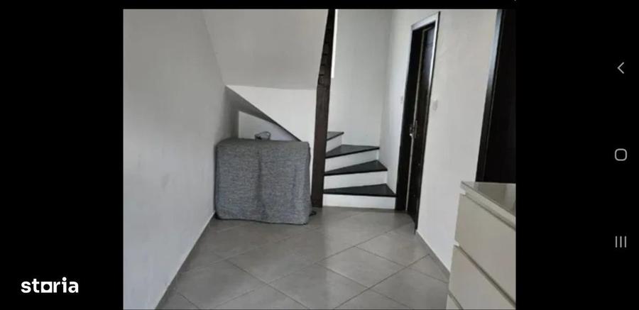 Casă cu 4 camere cu Teren 300 Mp în Valu lui Traian