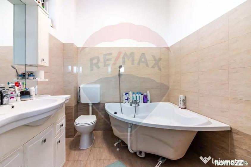 Casă cu 6 camere cu Teren 480 Mp în Tărtășești