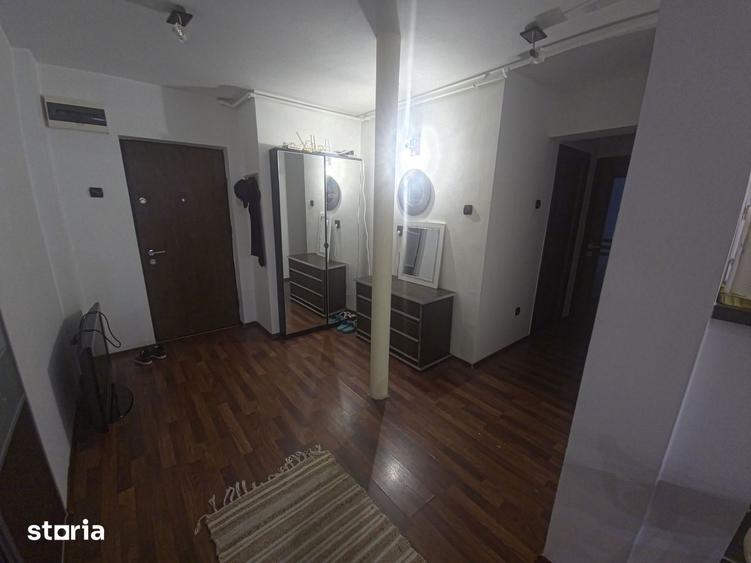 Apartament cu 3 camere decomandat, mobilat în Delfinariu