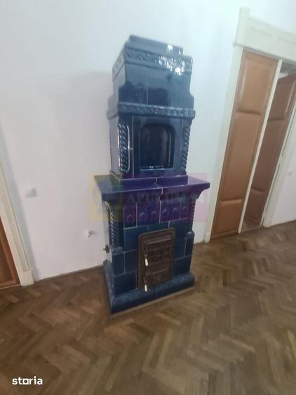 Casă cu 3 camere cu Teren 247 Mp în Central