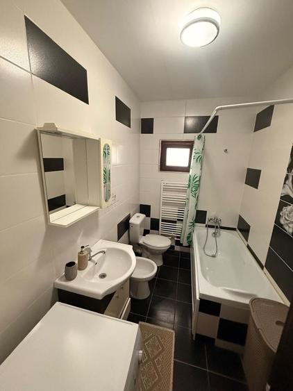 Apartament cu 2 camere decomandat în Tătărași