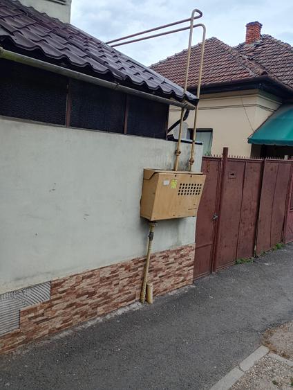 Casă individuală cu 2 camere cu Canalizare în Lipovei