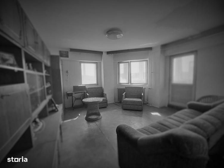 APARTAMENT/1984//50 mp/DOUA CAMERE/BALCON 6 mp/DECOMANDAT/OBOR/PARC - 6