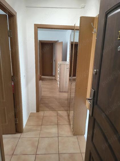 Apartament cu 2 camere semidecomandat, mobilat în Est