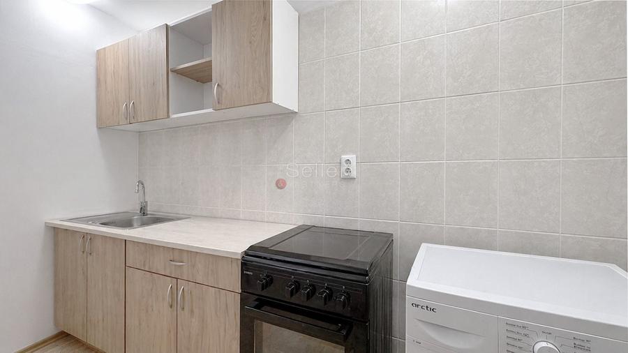 Apartament cu 2 camere semidecomandat în Centrul Civic