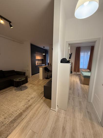 Apartament cu 2 camere semidecomandat în Militari