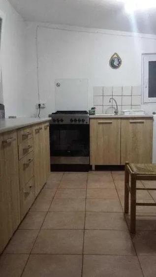 Casă cu 6 camere în Chilia Veche