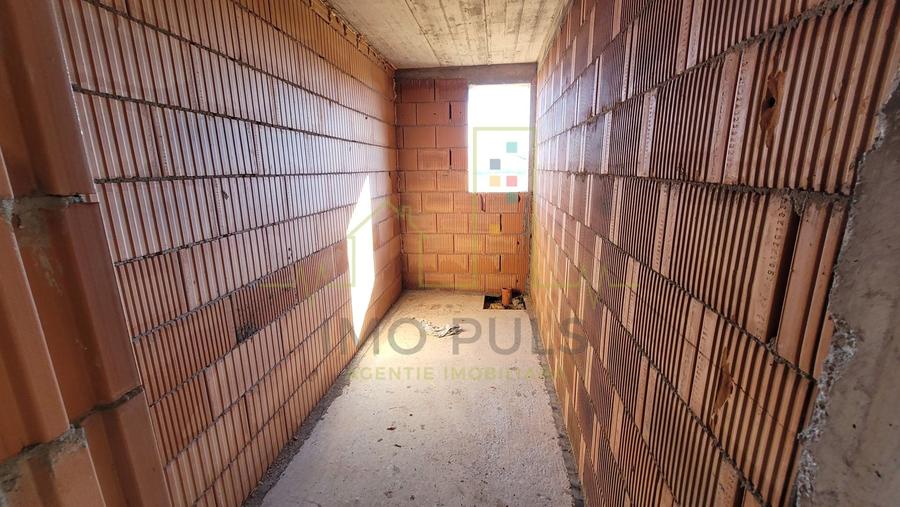 Duplex cu 4 camere cu Canalizare în Dumbrăvița