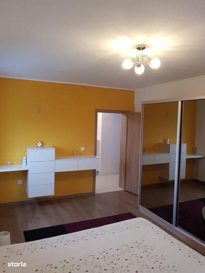 Apartament 2 camere, balcon si lift in Cetate - 11