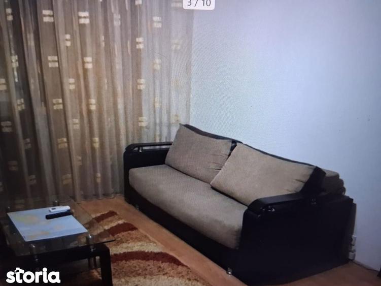 Apartament cu 2 camere semidecomandat în Tei