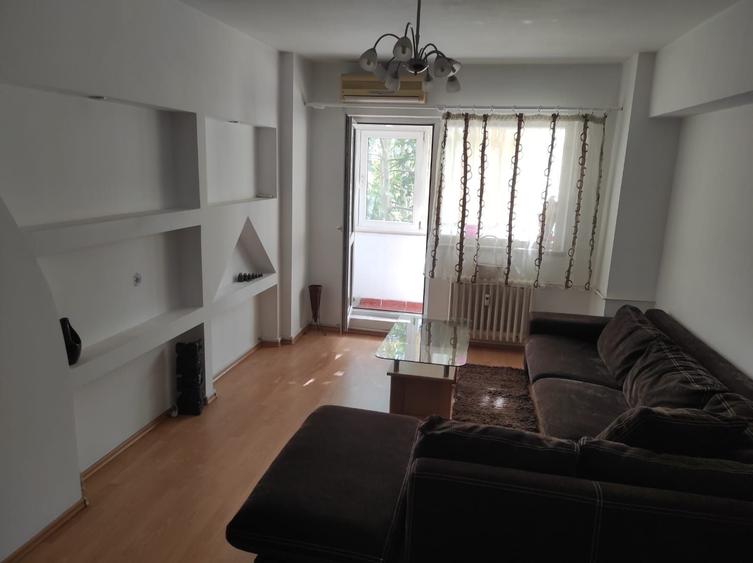 Inchiriere apartament 3 camere Titan, Bucuresti - 12