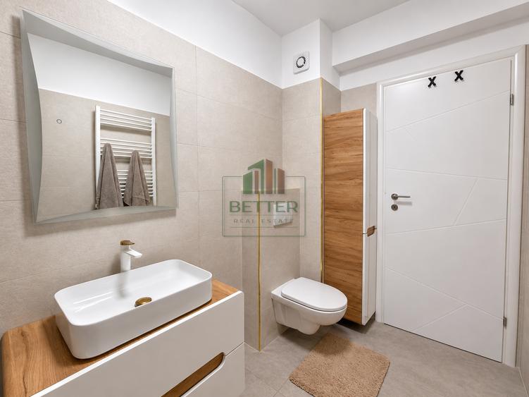 Apartament cu 3 camere semidecomandat în Vest