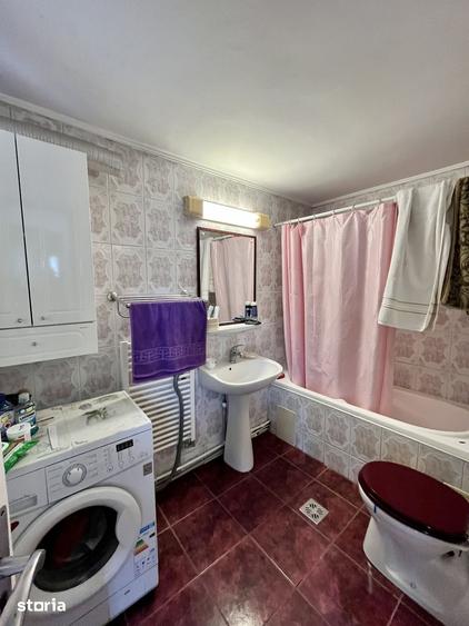 Casă cu 3 camere cu Teren 185 Mp în Dorobanți