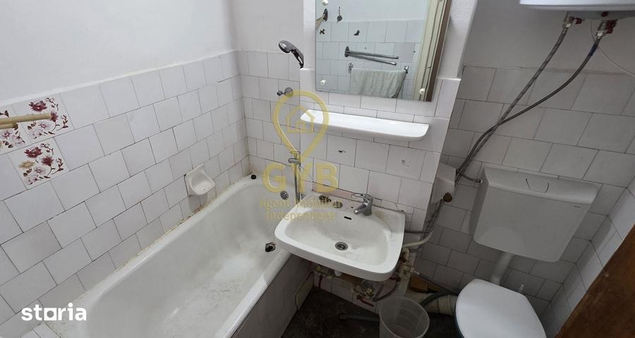 Apartament cu 2 camere decomandat în Decebal