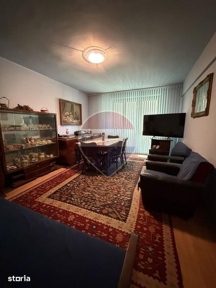 Apartament cu 2 camere decomandat în Central