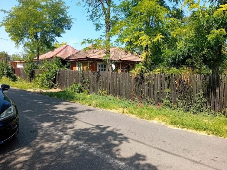 Casă cu 2 camere în Lehliu