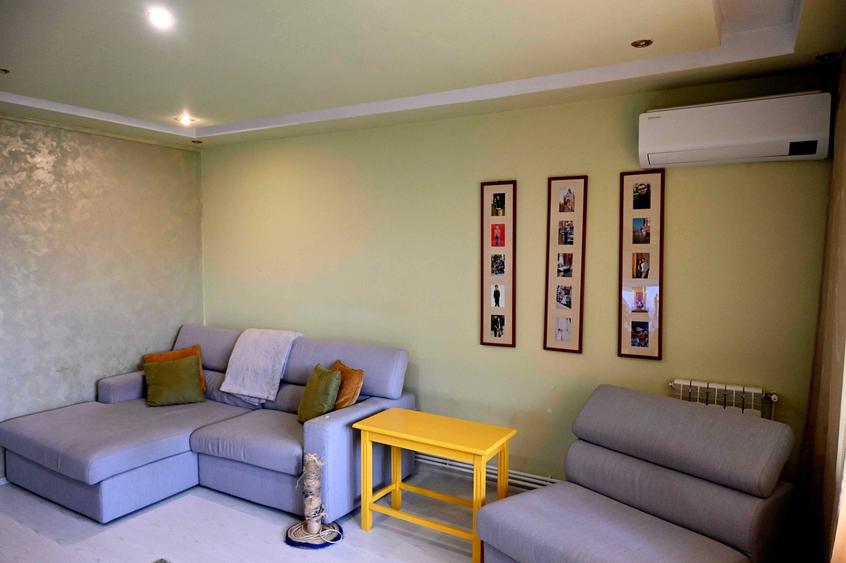 Apartament cu 3 camere decomandat în Prundu