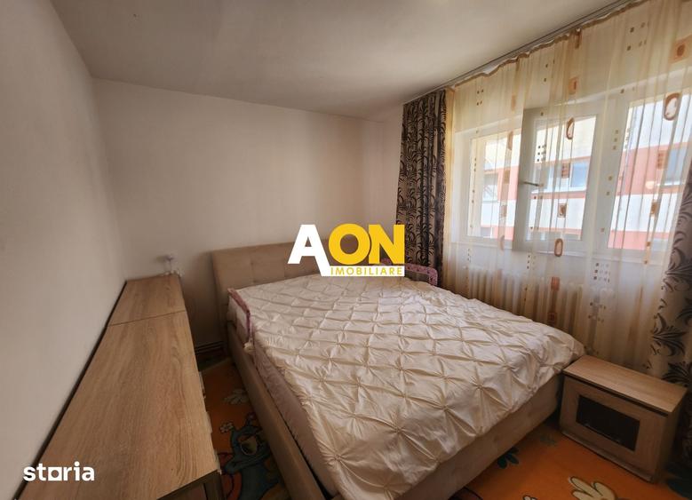 Apartament cu 3 camere în Cetate