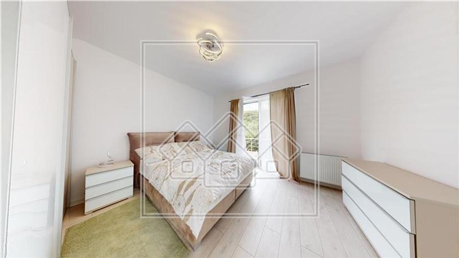 Casă individuală cu 5 camere cu Teren 458 Mp în Cisnădioara