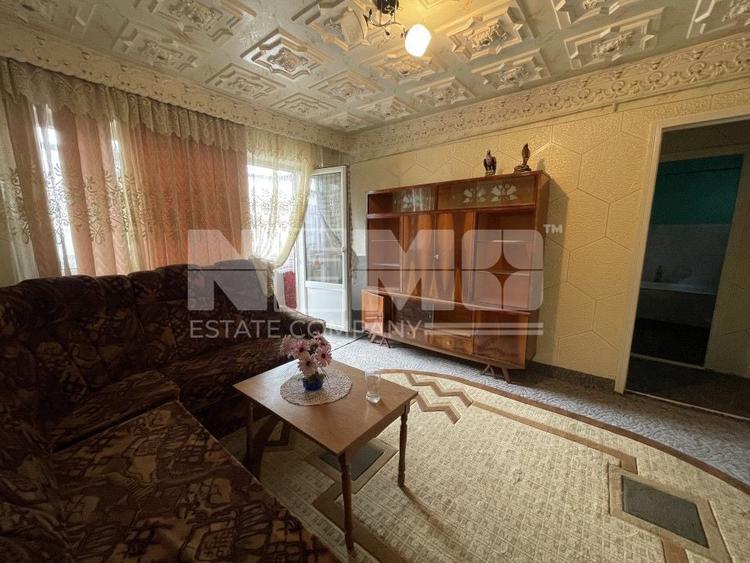 Apartament cu 3 camere semidecomandat în Exterior Sud