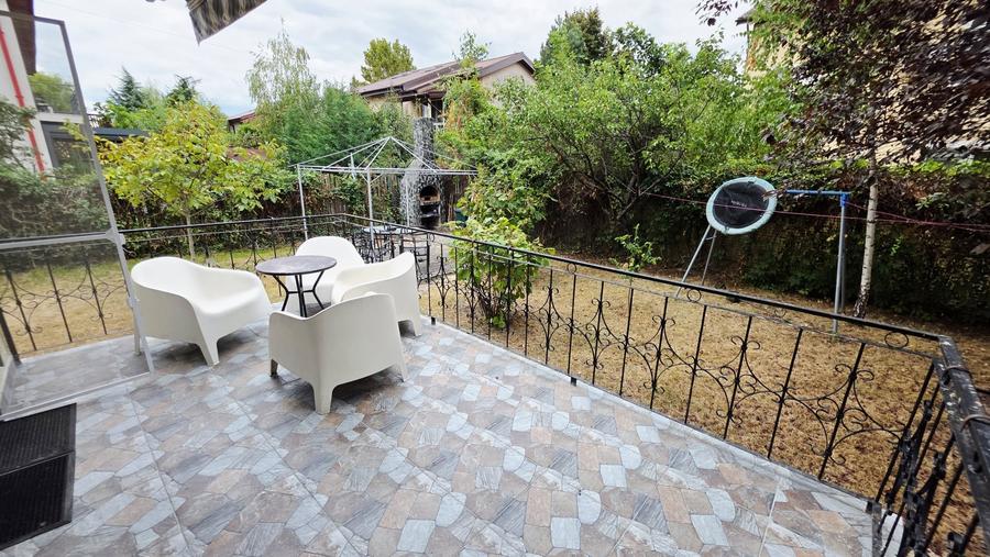 Duplex cu 5 camere cu Canalizare în Bucureștii Noi